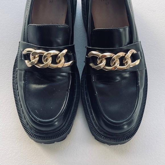 H&M Loafers Womens 6.5 Black Leather Gold Chain Lug Soles Chunky Platform Boho - Picture 5 of 7